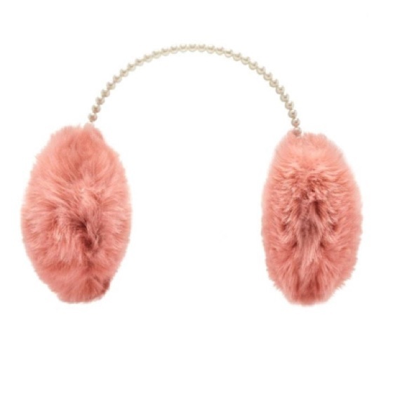 Faux Fur Pearl earmuffs - Picture 3 of 3